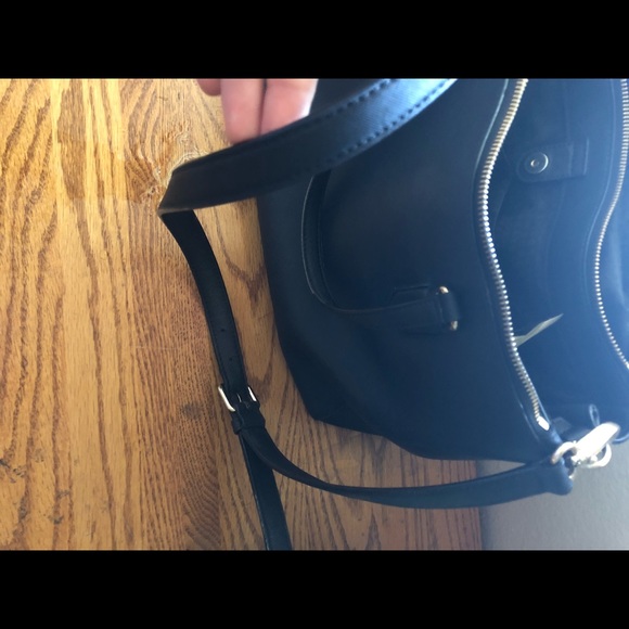 Kate Spade double zip satchel in black Size- Large - Picture 7 of 7